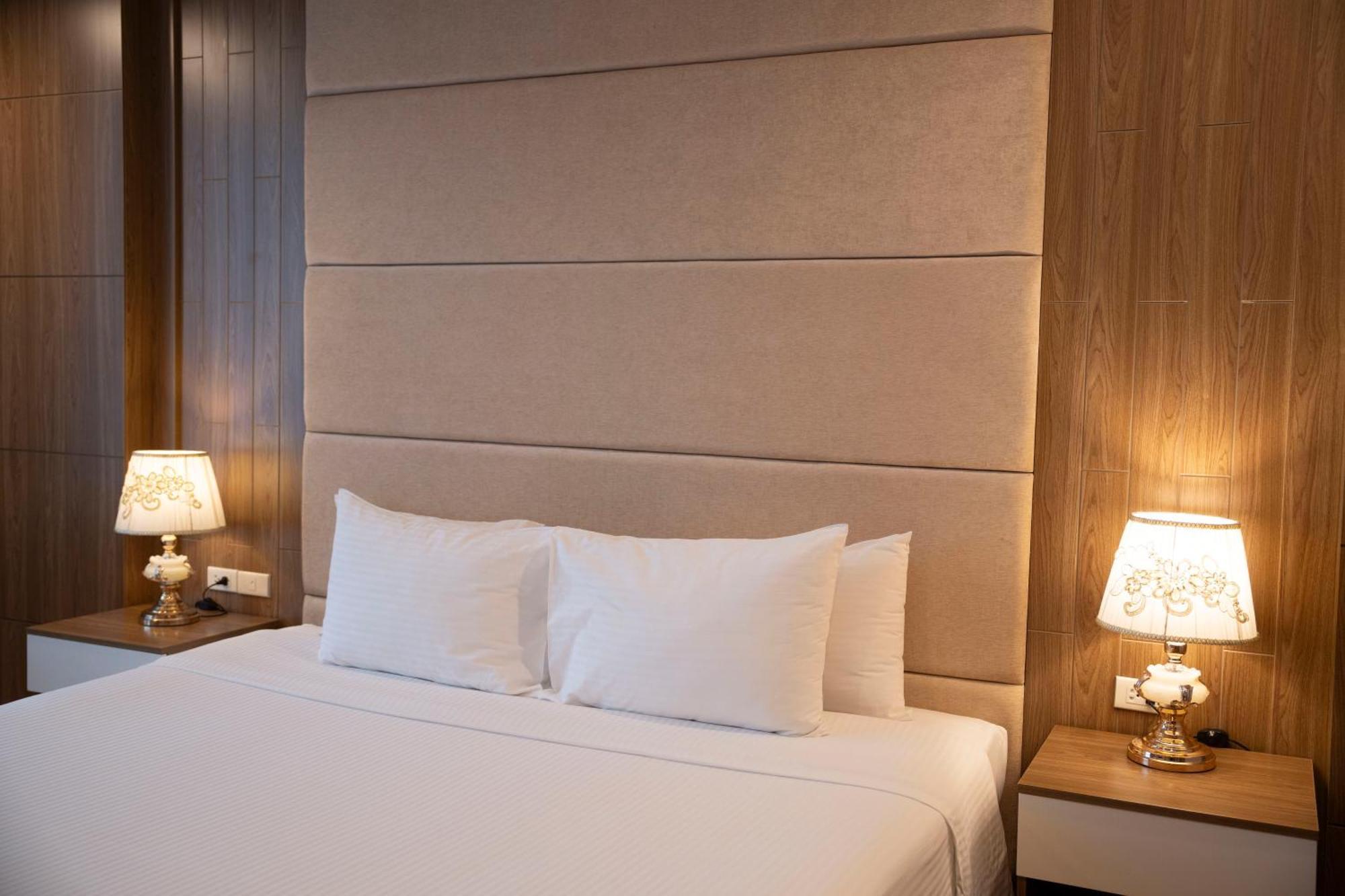 Muong Thanh Grand Hanoi Hotel מראה חיצוני תמונה