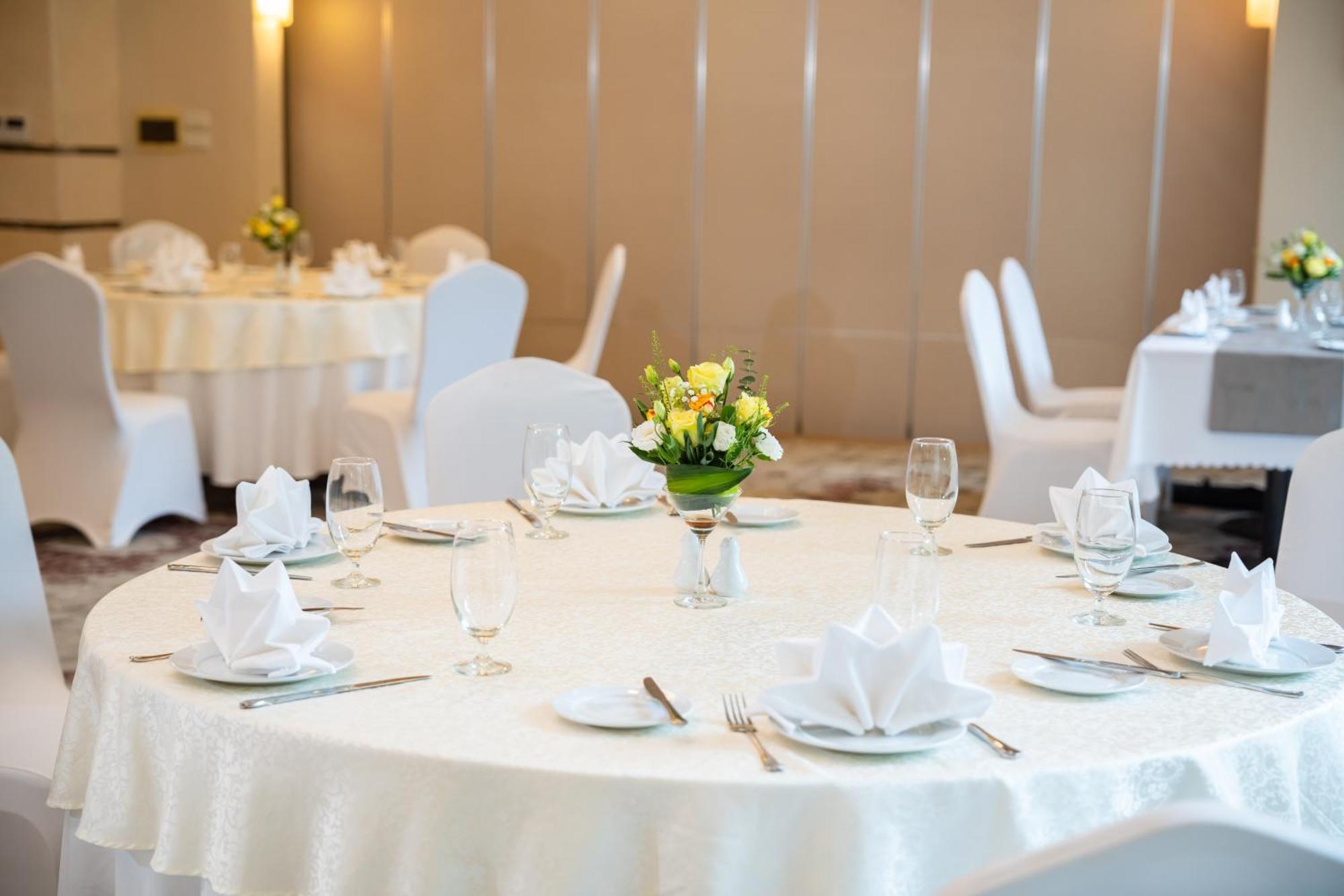Muong Thanh Grand Hanoi Hotel מראה חיצוני תמונה